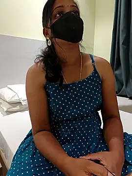 Tamil Shalini Lustyy online show from 28, 11, 2025