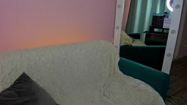 Lisa Payne online show from 7, 1, 2025