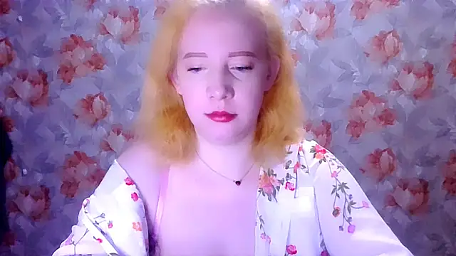 Snapshot of MelxMellie chatting on 8, 5, 2026 MelxMellie online show from 8, 5, 2026