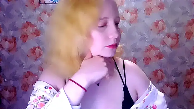 Snapshot of MelxMellie chatting on 14, 5, 2026 MelxMellie online show from 14, 5, 2026