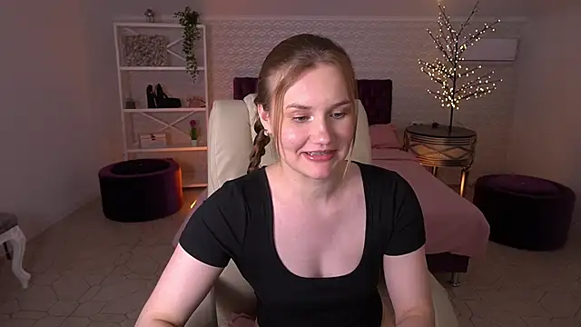 Snapshot of FoxyyKate chatting on 8, 6, 2026 FoxyyKate online show from 8, 6, 2026