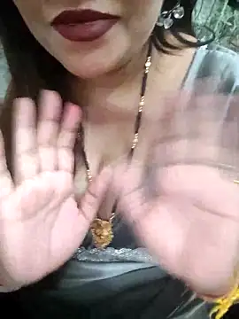 Snapshot of Mayuri77 chatting on 4, 6, 2026 Mayuri77 online show from 4, 6, 2026