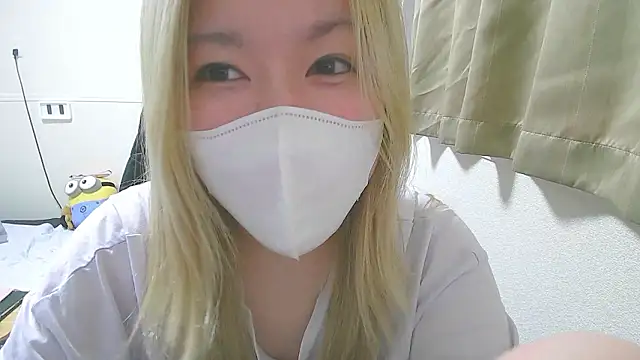 Snapshot of Remi_official chatting on 9, 9, 2025 Remi official online show from 9, 9, 2025