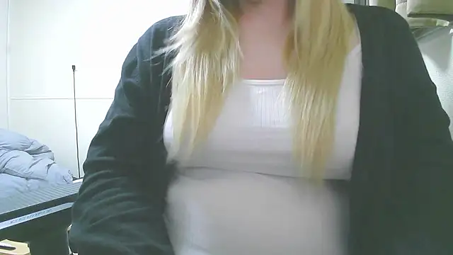 Snapshot of Remi_official chatting on 20, 11, 2025 Remi official online show from 20, 11, 2025