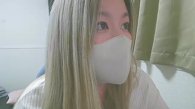 Snapshot of Remi_official chatting on 2, 4, 2026 Remi official online show from 2, 4, 2026