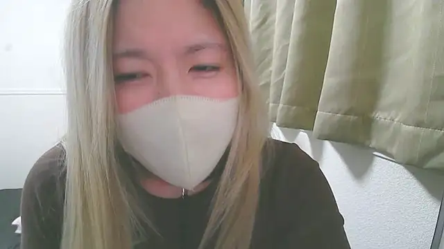 Snapshot of Remi_official chatting on 9, 4, 2026 Remi official online show from 9, 4, 2026