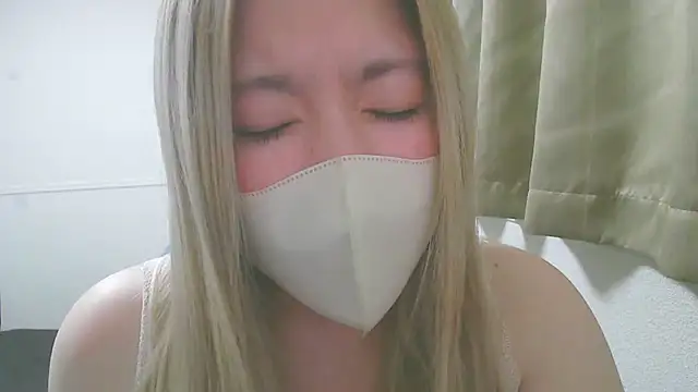 Snapshot of Remi_official chatting on 14, 4, 2026 Remi official online show from 14, 4, 2026