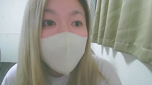 Snapshot of Remi_official chatting on 17, 4, 2026 Remi official online show from 17, 4, 2026