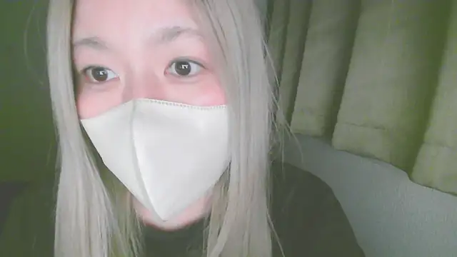 Snapshot of Remi_official chatting on 22, 4, 2026 Remi official online show from 22, 4, 2026