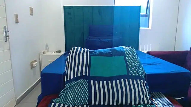 LolaTwerksXX online show from 25, 3, 2026