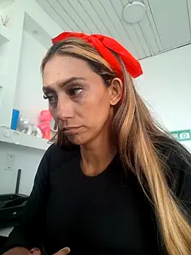 Snapshot of salome_drasin chatting on 7, 1, 2026 salome drasin online show from 7, 1, 2026