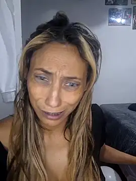 Snapshot of salome_drasin chatting on 15, 4, 2026 salome drasin online show from 15, 4, 2026