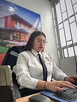 Snapshot of LIZ-06_ chatting on 29, 10, 2025 LIZ-06 online show from 29, 10, 2025