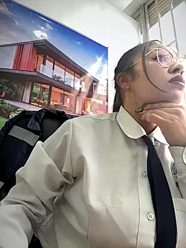 Snapshot of LIZ-06_ chatting on 30, 10, 2025 LIZ-06 online show from 30, 10, 2025