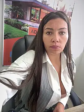 Snapshot of LIZ-06_ chatting on 26, 11, 2025 LIZ-06 online show from 26, 11, 2025