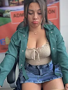 Snapshot of LIZ-06_ chatting on 16, 1, 2026 LIZ-06 online show from 16, 1, 2026