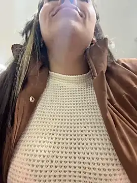 Snapshot of LIZ-06_ chatting on 9, 4, 2026 LIZ-06 online show from 9, 4, 2026