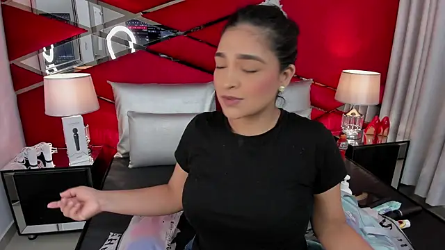 AdeleGray online show from 2, 2, 2025