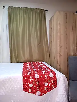 Snapshot of sofiaVelez01 chatting on 14, 12, 2024 sofiaVelez01 online show from 14, 12, 2024