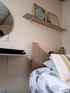 Snapshot of sofiaVelez01 chatting on 3, 3, 2025 sofiaVelez01 online show from 3, 3, 2025