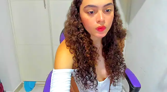 Lily anal squirt  online show from 11, 12, 2024