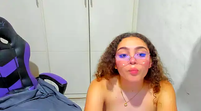 Lily anal squirt  online show from 26, 12, 2024