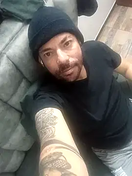 Ricooooo72 online show from 15, 4, 2026