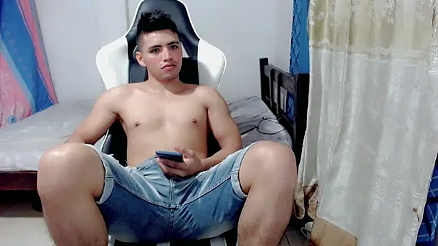 Snapshot of danilo302209 chatting on 12, 3, 2025 danilo302209 online show from 12, 3, 2025