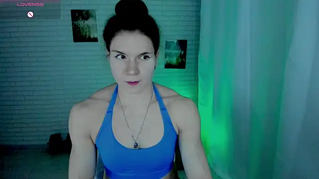 Snapshot of Lisa_Ray chatting on 2, 4, 2026 Lisa Ray online show from 2, 4, 2026
