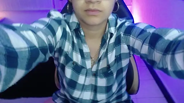 Snapshot of Lili_Gomez_ chatting on 8, 1, 2026 Lili Gomez online show from 8, 1, 2026
