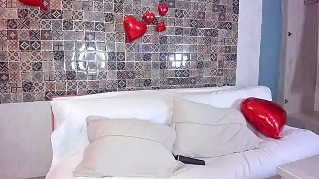 Pamela Johnsonn online show from 3, 2, 2025