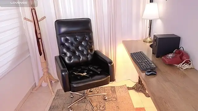 Pamela Johnsonn online show from 18, 4, 2026