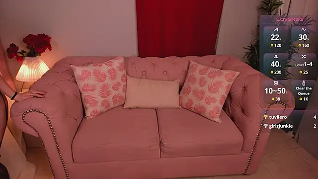 Lia Sweett  online show from 24, 2, 2025