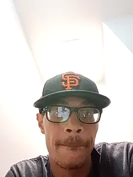 Snapshot of CirocObama69 chatting on 4, 10, 2025 CirocObama69 online show from 4, 10, 2025