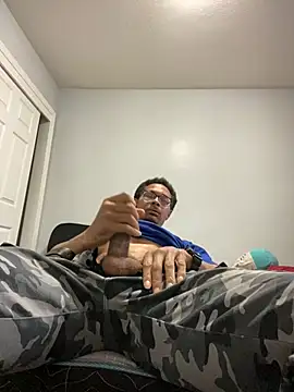 Snapshot of CirocObama69 chatting on 26, 4, 2026 CirocObama69 online show from 26, 4, 2026