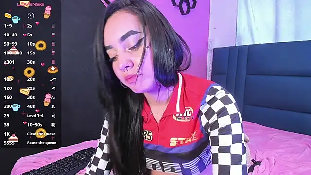 Snapshot of dakota-bright01 chatting on 7, 1, 2025 dakota-bright01 online show from 7, 1, 2025