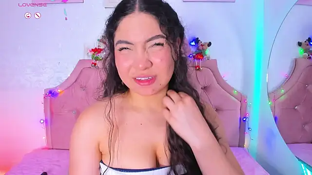 amandalee01 online show from 5, 12, 2025