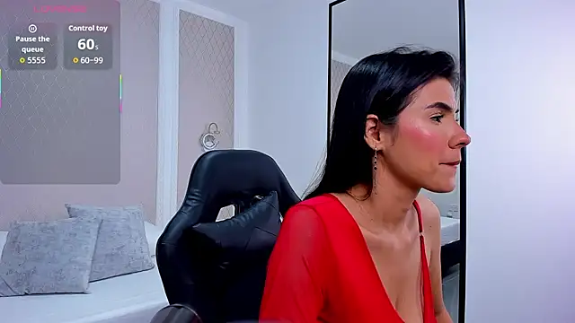 stephanya  online show from 7, 10, 2025