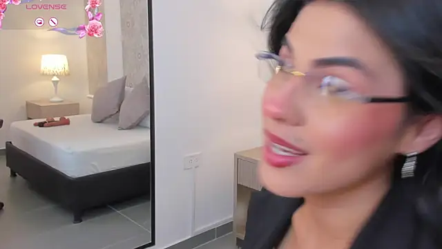 Snapshot of stephanya_ chatting on 15, 5, 2026 stephanya online show from 15, 5, 2026