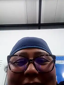 Snapshot of Darly_Gomez chatting on 28, 12, 2024 Darly Gomez online show from 28, 12, 2024