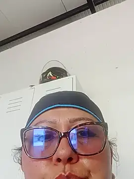 Snapshot of Darly_Gomez chatting on 18, 2, 2025 Darly Gomez online show from 18, 2, 2025