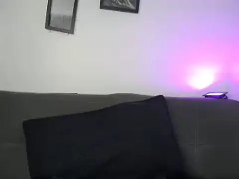 aria jhonsson online show from 8, 1, 2025