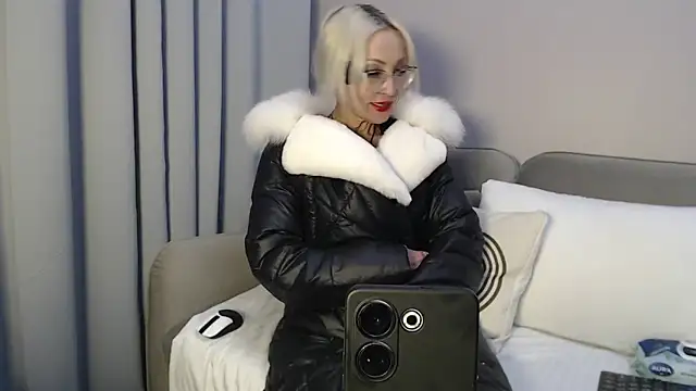 Milforja online show from 11, 2, 2025