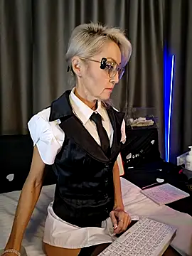 Milforja online show from 18, 10, 2025