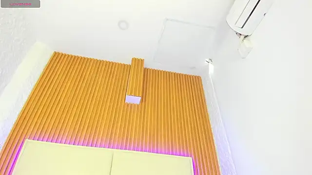 Snapshot of aggy_castel chatting on 16, 1, 2026 aggy castel online show from 16, 1, 2026