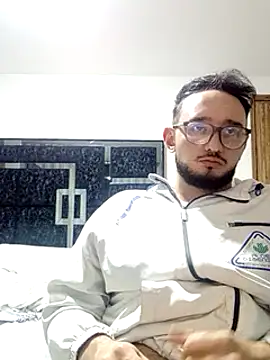 Nene1325 online show from 18, 12, 2024