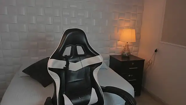 yaya23x online show from 8, 3, 2025