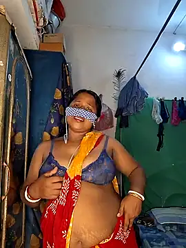 Snapshot of Real_Desi_Couple chatting on 21, 6, 2026 Real Desi Couple online show from 21, 6, 2026