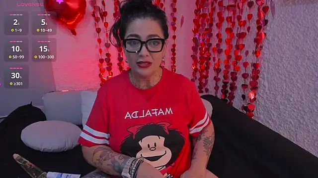 poisson ivy online show from 14, 2, 2025