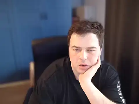 Snapshot of CuteMan33 chatting on 9, 3, 2026 CuteMan33 online show from 9, 3, 2026